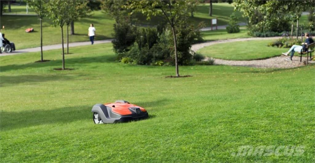 Husqvarna AM550 Gadanheiras