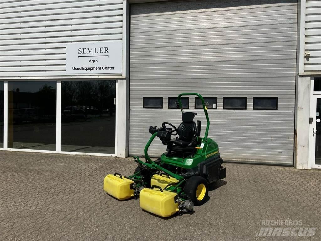 John Deere 2700 Corta-Relvas Fairway