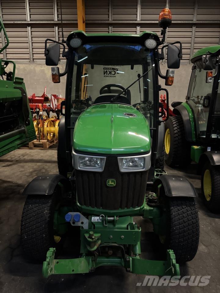 John Deere 3046R Tractores compactos