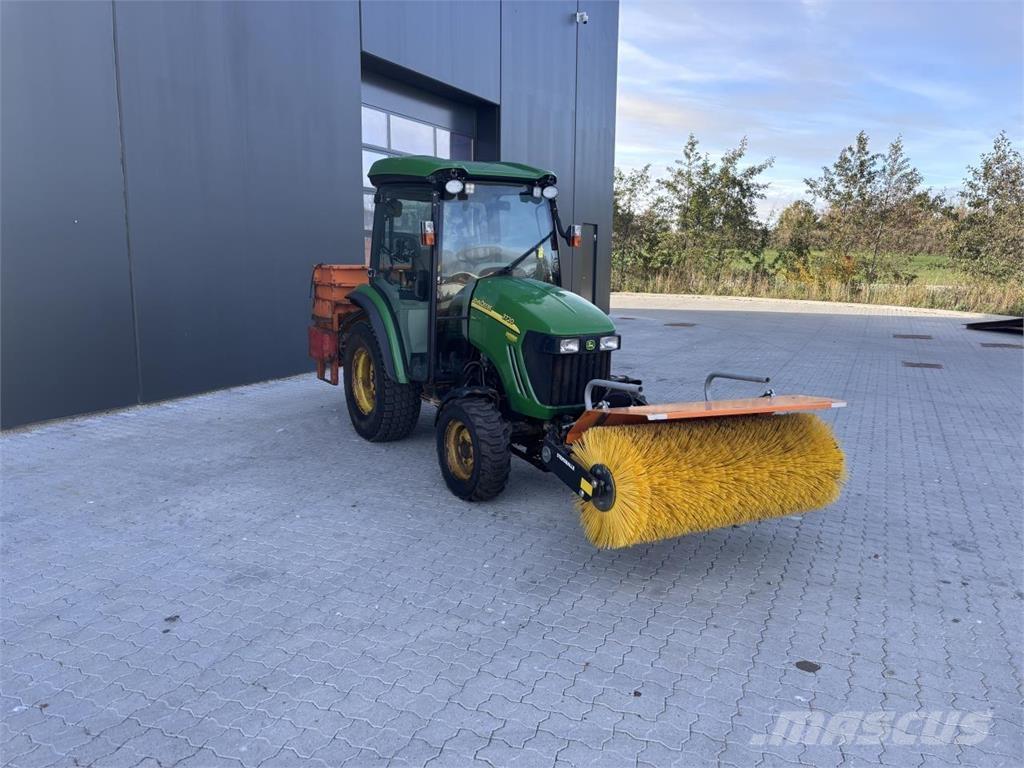 John Deere 3720 Tractores compactos