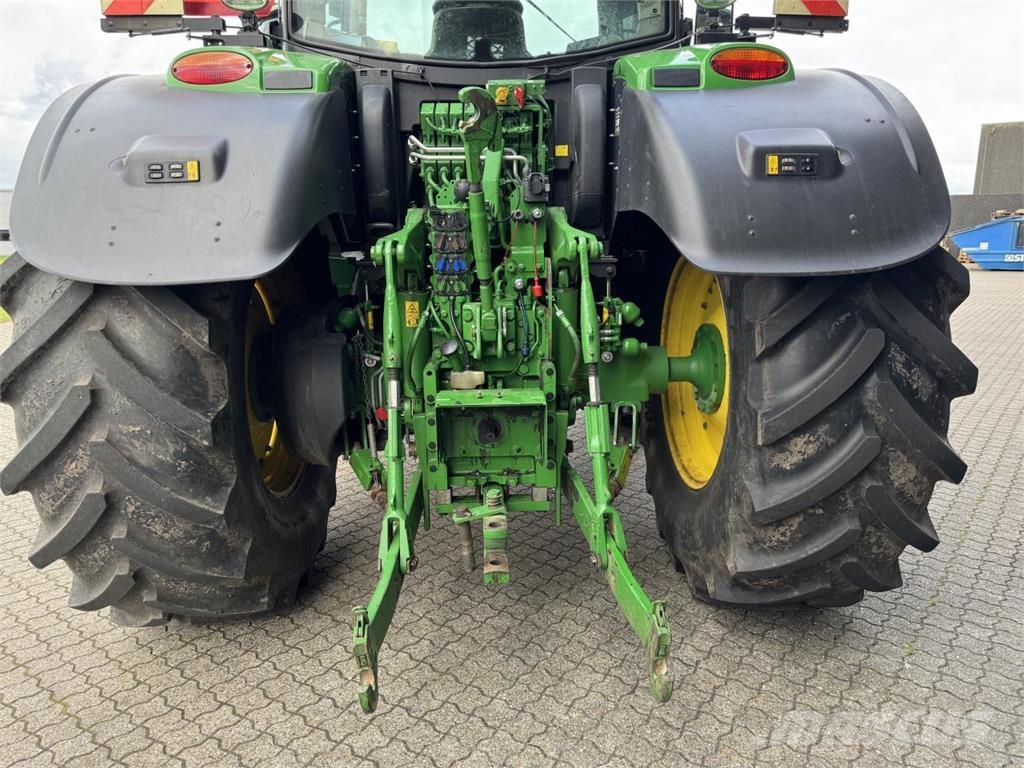John Deere 6215R Tratores Agrícolas usados