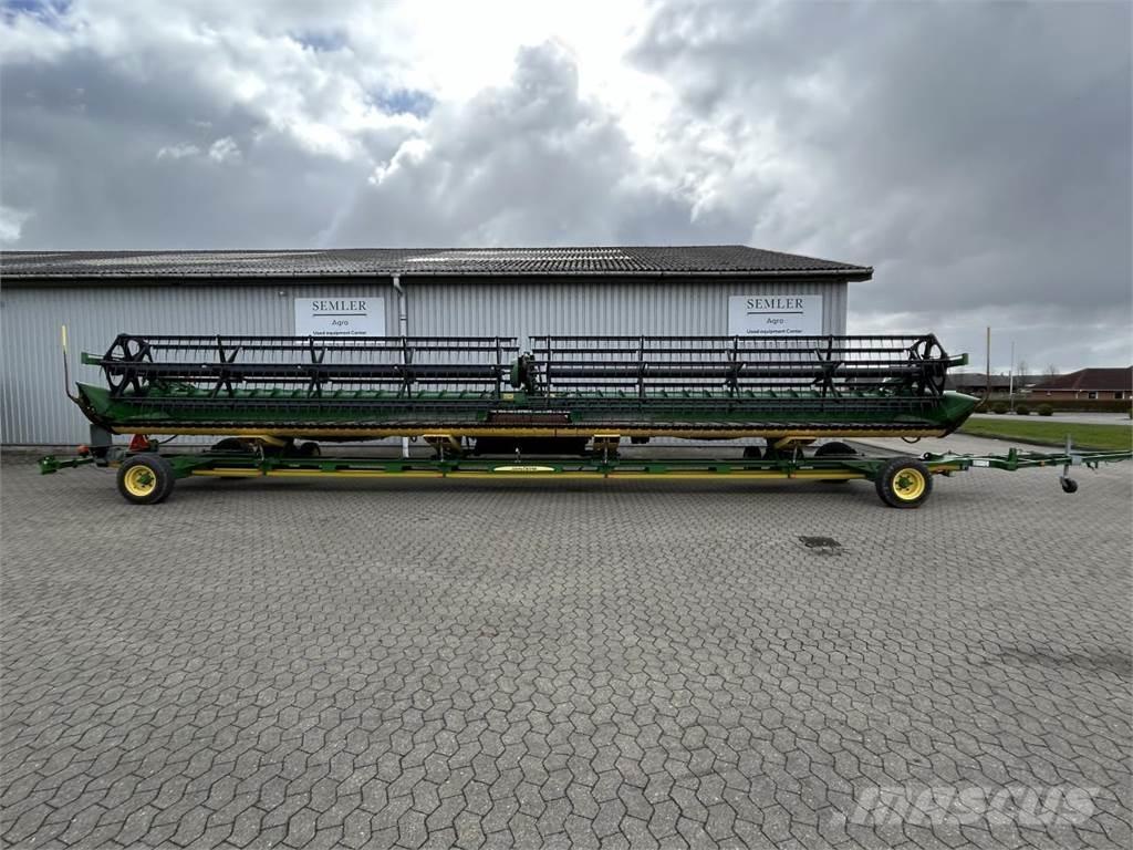 John Deere 640D Ceifeiras debulhadoras compactas