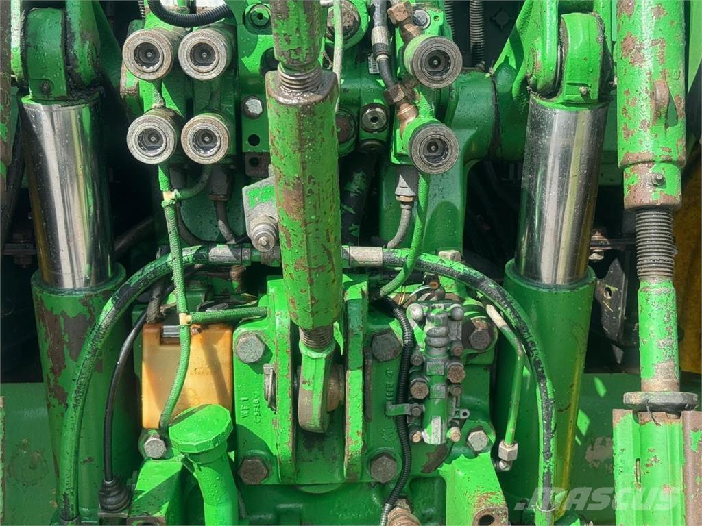 John Deere 6820 Tratores Agrícolas usados