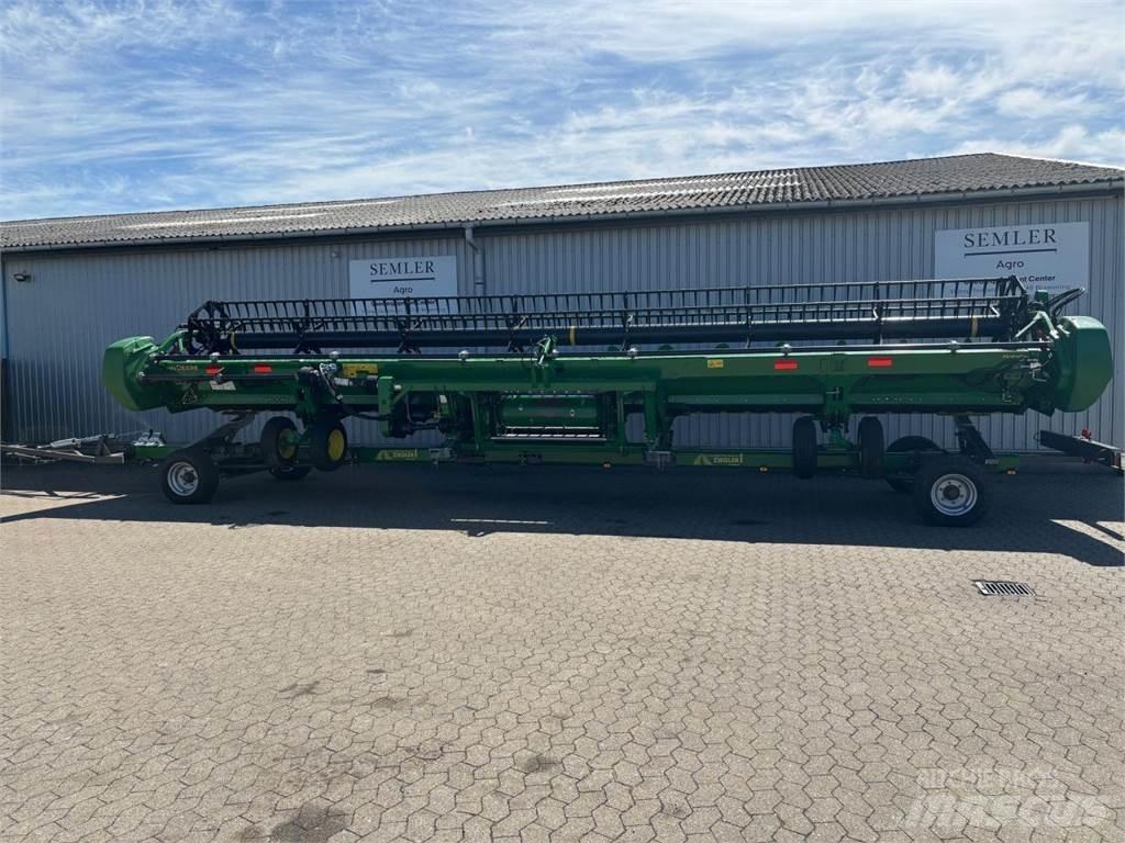 John Deere 735D Ceifeiras debulhadoras compactas