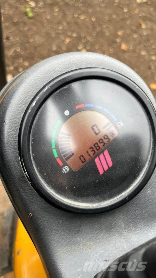 Kato 12 VXE Miniescavadeiras