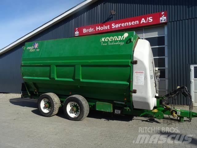 Keenan MF 380 Reboques forrageiros