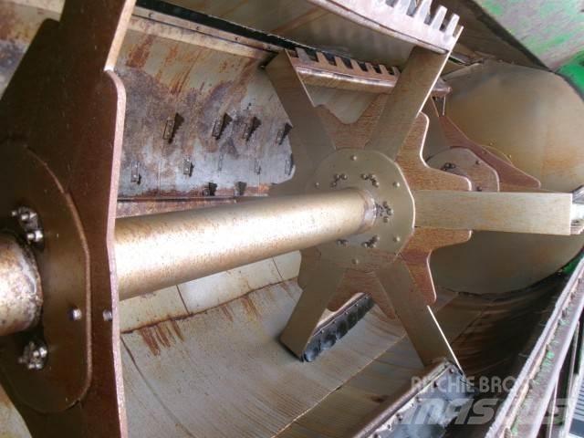 Keenan MF380 Reboques forrageiros