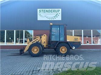 Komatsu WA90 Carregadeiras de rodas
