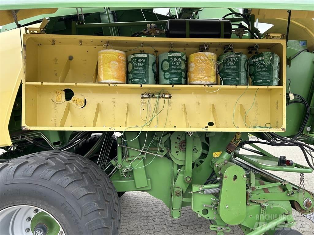 Krone 12130 Enfardadeira de fardos quadrados