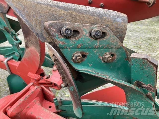 Kverneland EG200 Charruas reversíveis