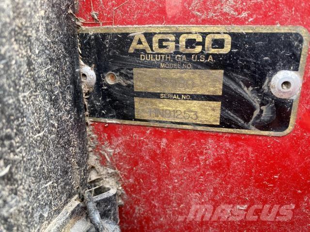 New Holland BB980 Enfardadeira de fardos quadrados