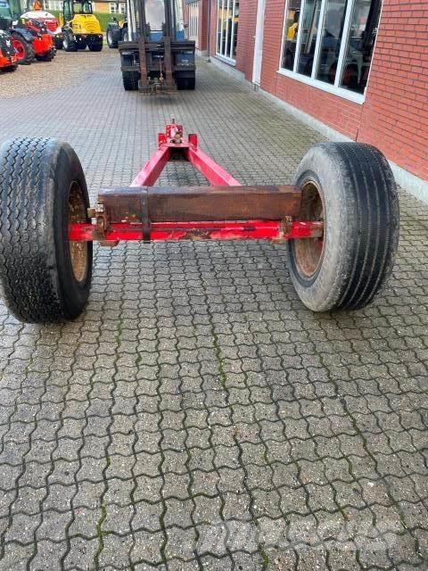  UNDERVOGN NR. 71 Reboques Agrícolas basculantes