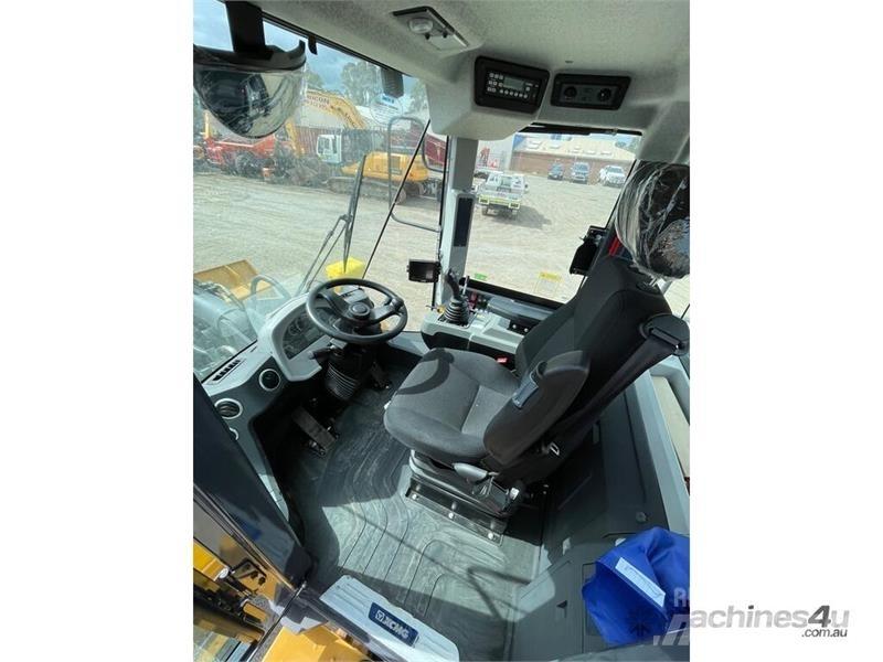  - - -  XCMG 948 Carregadeiras de rodas