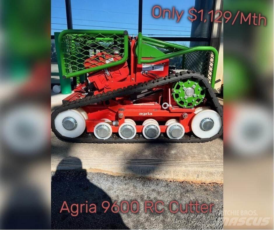 Agria 9600 Cortadores, moinhos e desenroladores de fardos