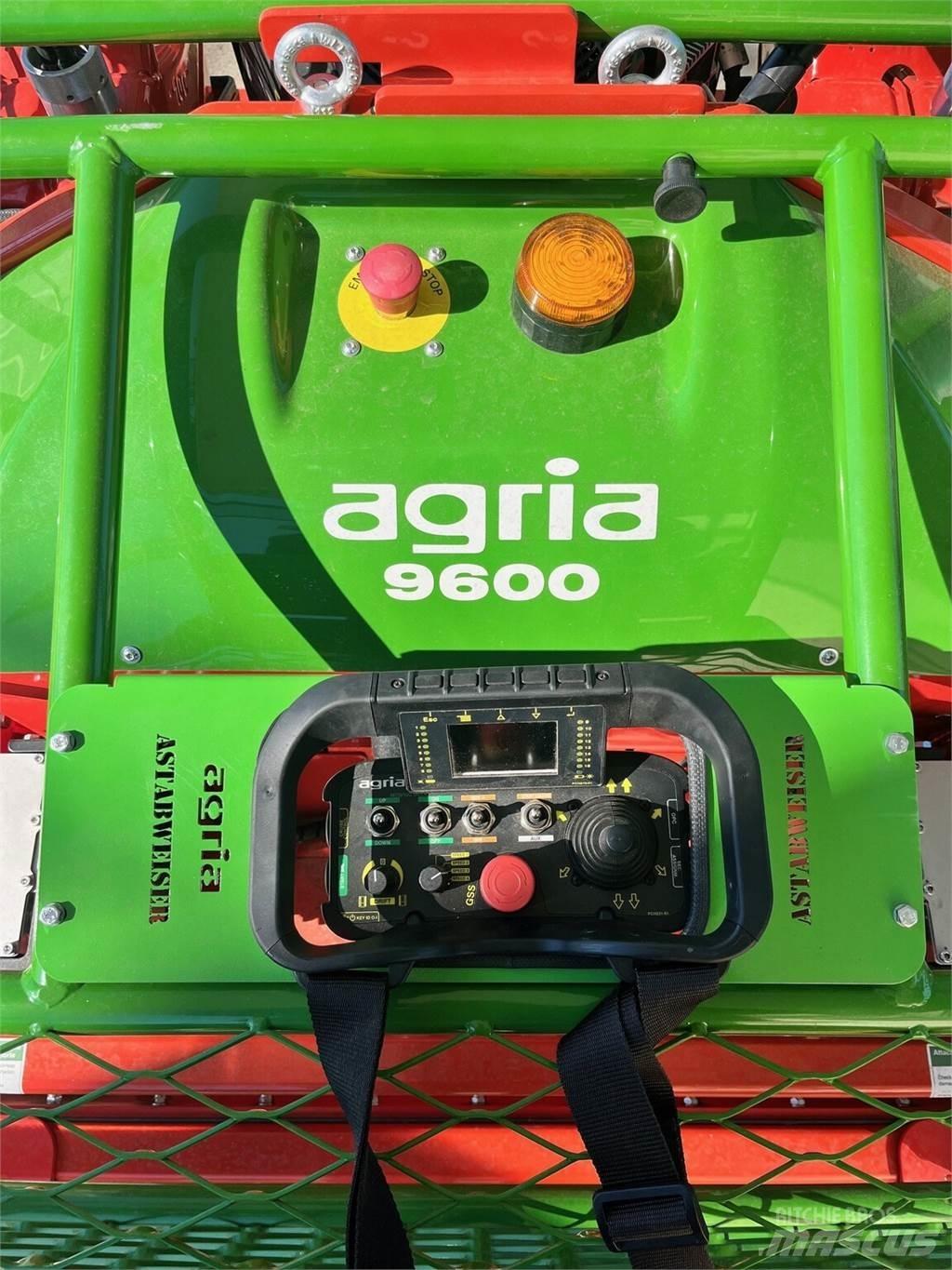 Agria 9600 Cortadores, moinhos e desenroladores de fardos