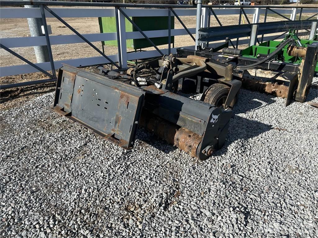 Bobcat 84SCM Construção - Outros
