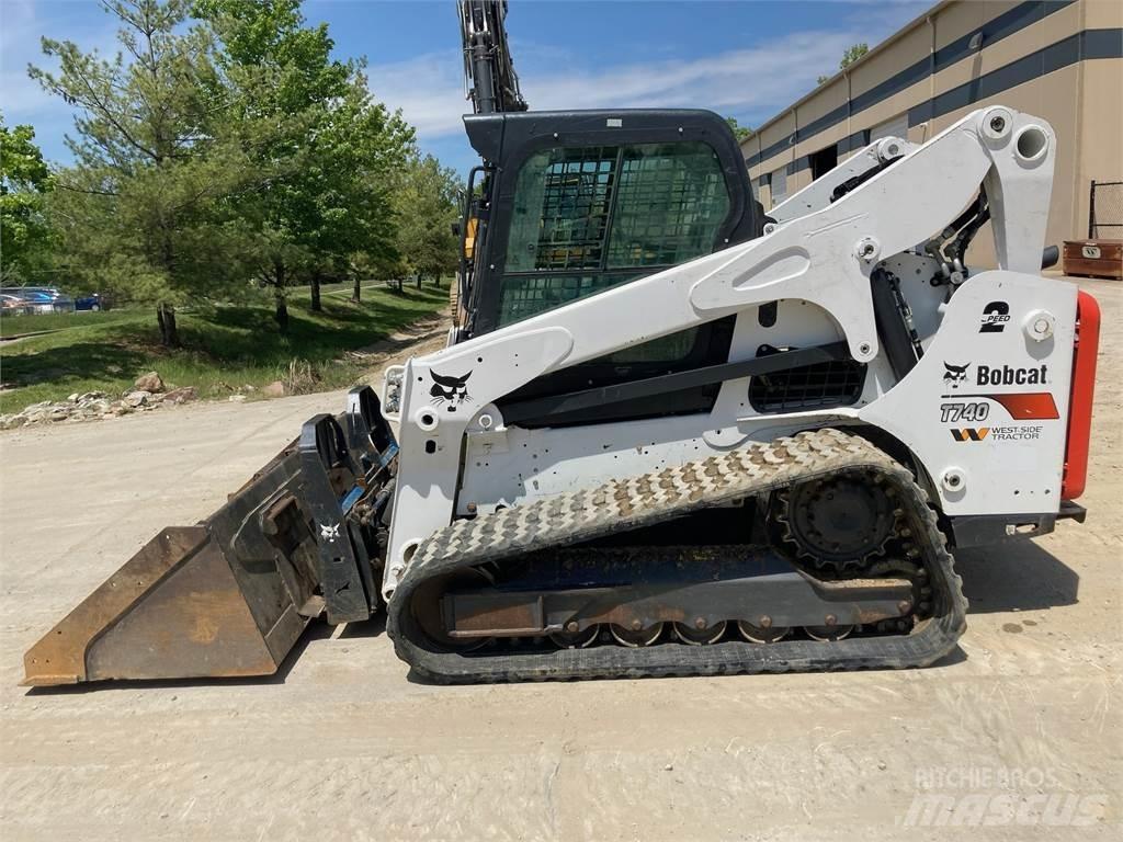 Bobcat T740 Mini carregadoras