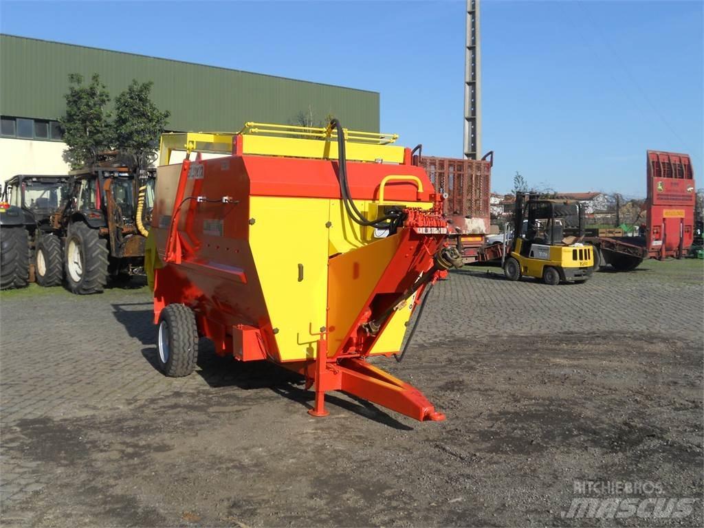 Comag 6M3 Alimentadores de misturadoras