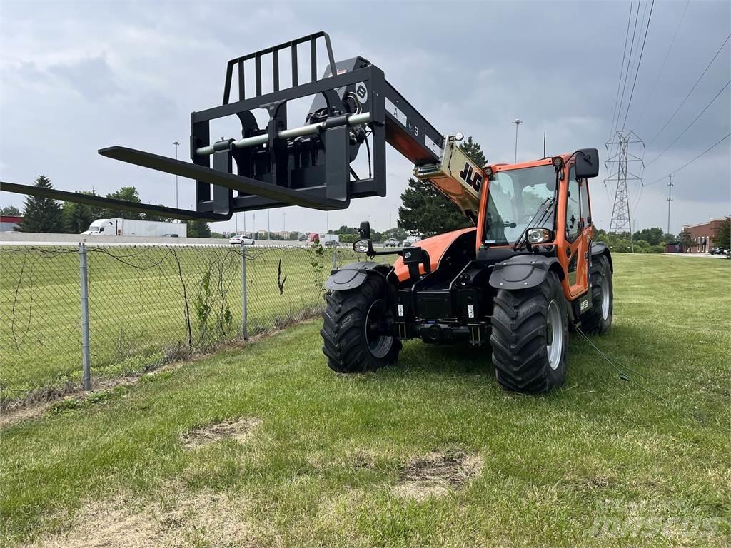 JLG AG823 Manipulador telescópico