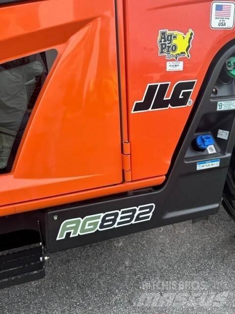 JLG AG832 Manipulador telescópico