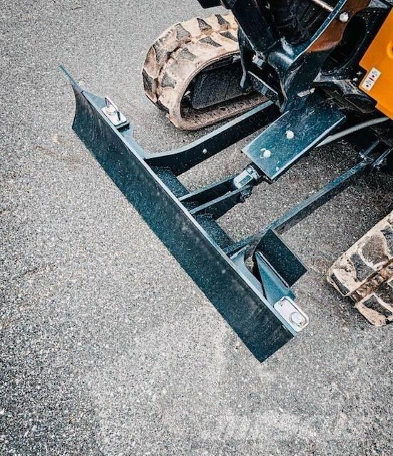John Deere 17 P Miniescavadeiras