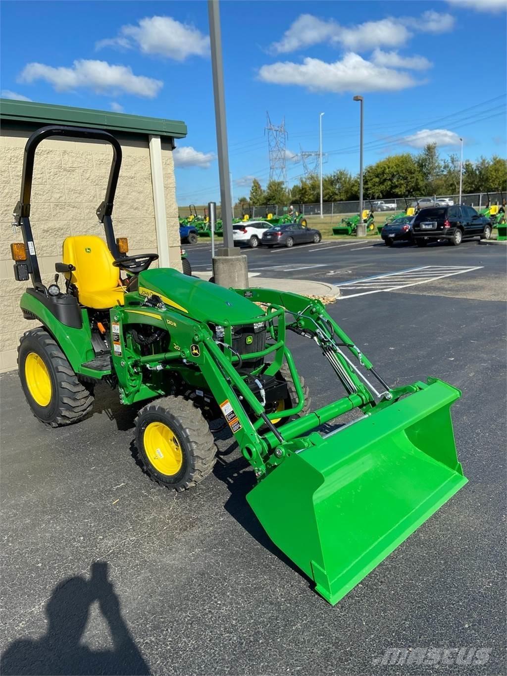 John Deere 2025R Tractores compactos