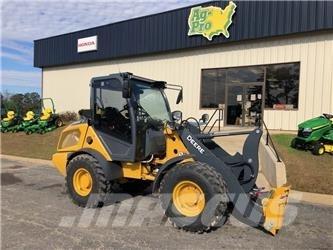 John Deere 204 G Mini carregadoras