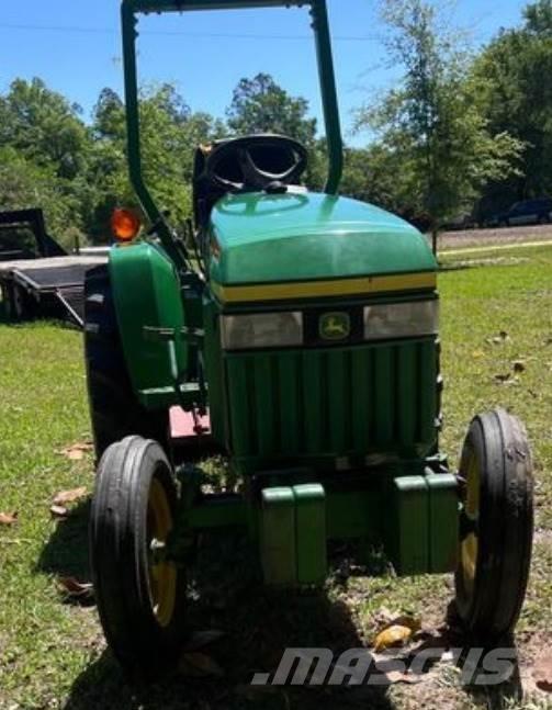 John Deere 3005 Tractores compactos