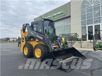 John Deere 318G Minicarregadeiras