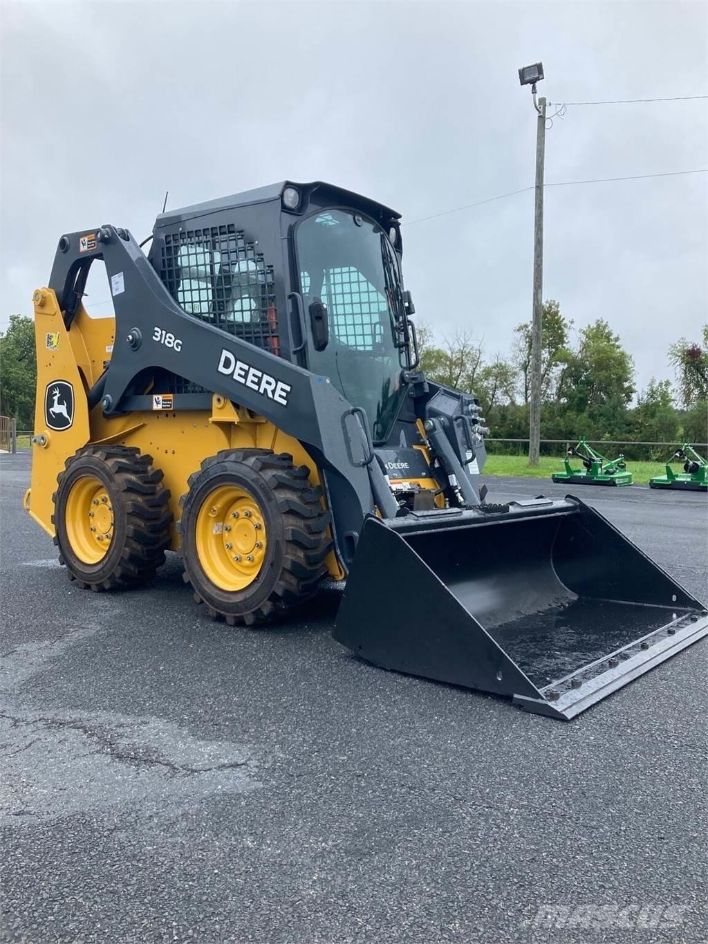 John Deere 318G Minicarregadeiras