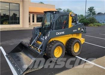 John Deere 320G Minicarregadeiras