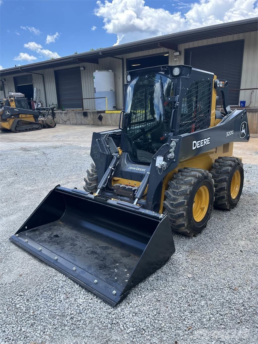 John Deere 320G Minicarregadeiras