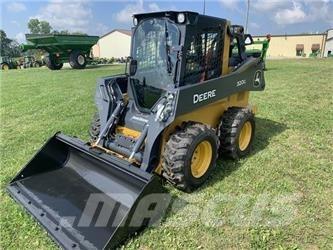 John Deere 320G Minicarregadeiras