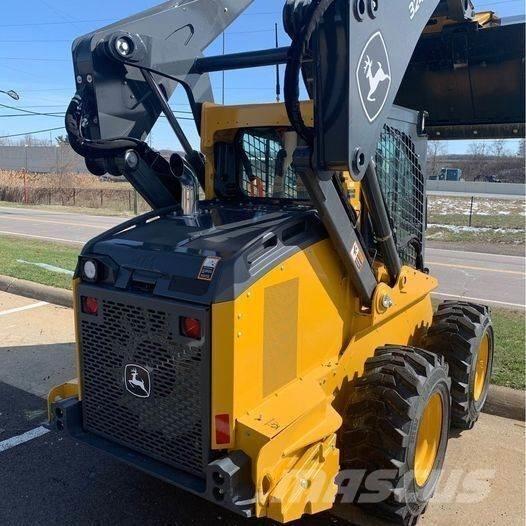 John Deere 324G Minicarregadeiras