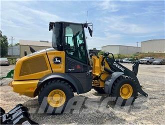 John Deere 324P Carregadeiras de rodas