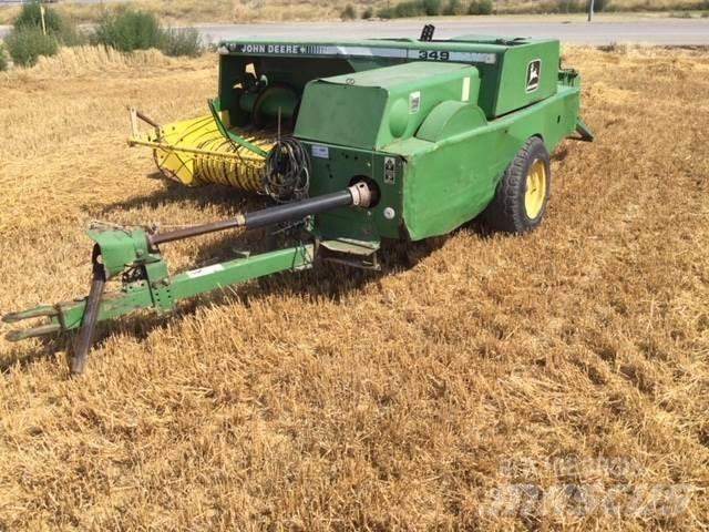 John Deere 349 Enfardadeira de fardos quadrados