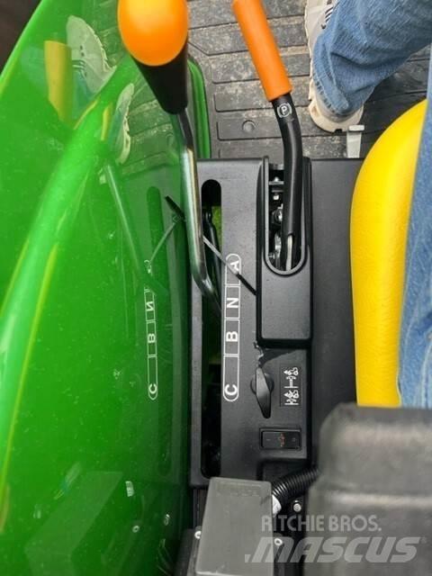 John Deere 4044R Tratores Agrícolas usados