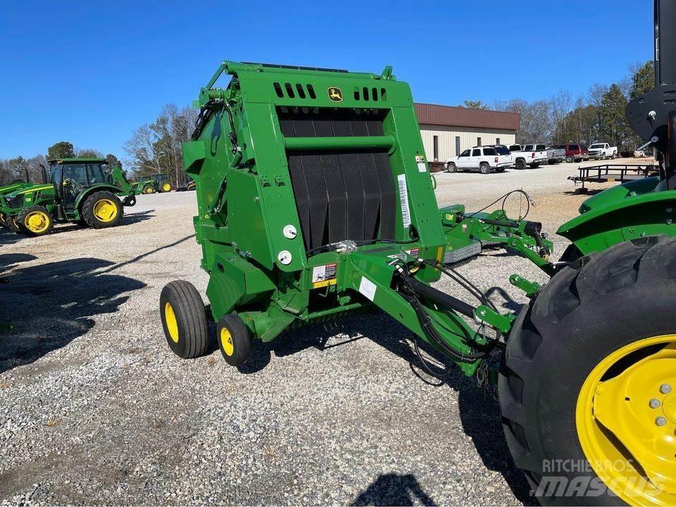 John Deere 450E Enfardadeira de rolos