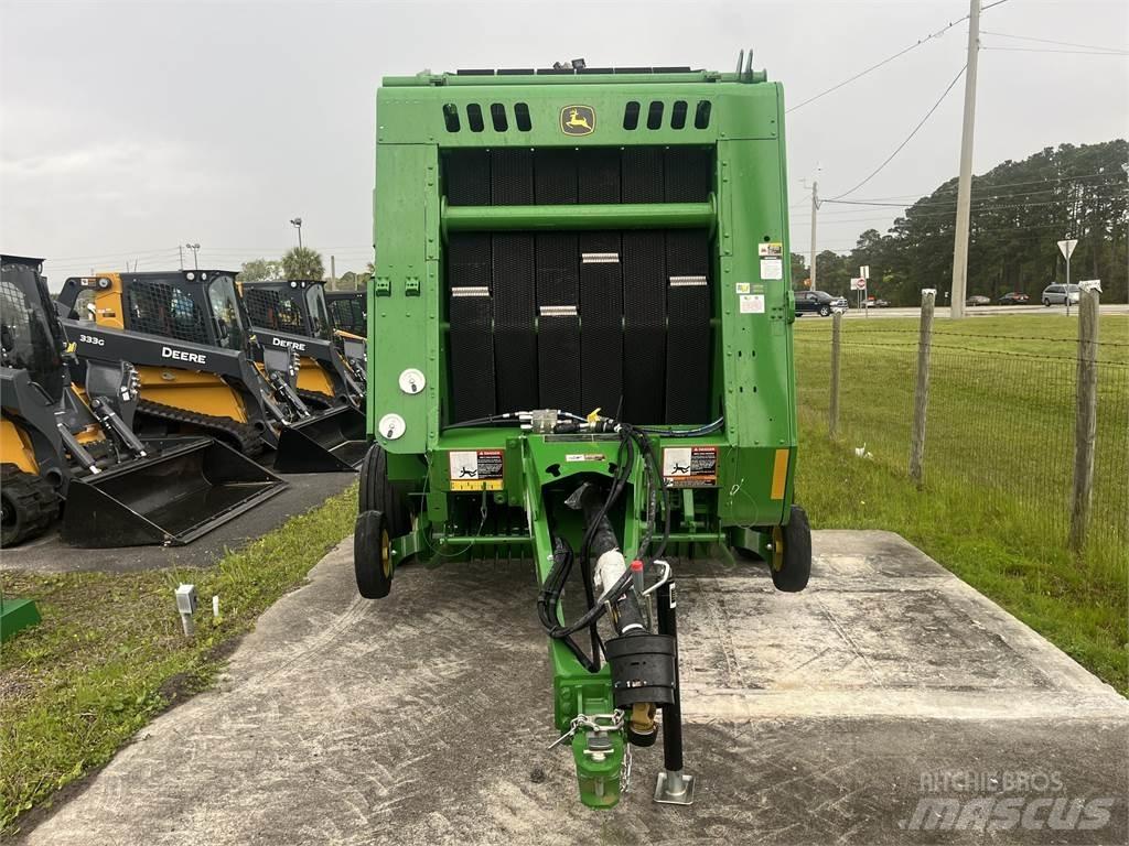 John Deere 450E Enfardadeira de rolos