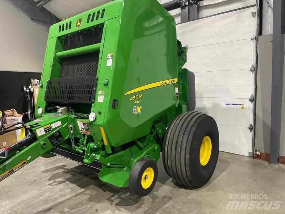John Deere 450M Enfardadeira de rolos