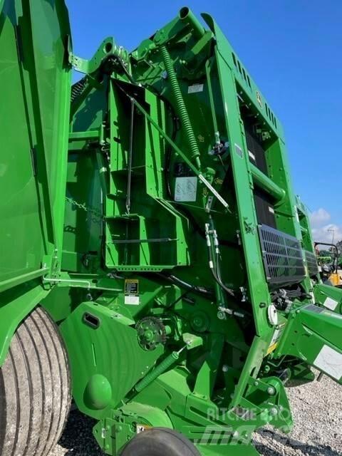 John Deere 460M Enfardadeira de rolos