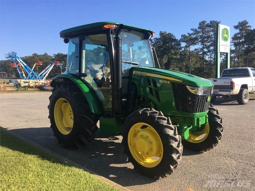 John Deere 5075E Tratores Agrícolas usados