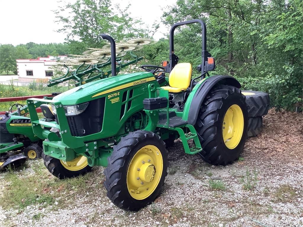John Deere 5075E Tractores compactos