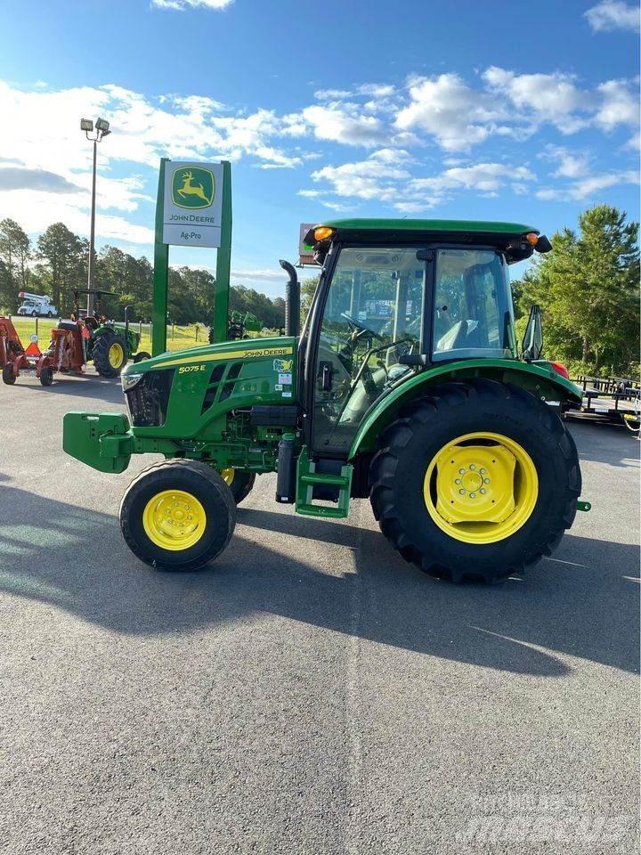 John Deere 5075E Tratores Agrícolas usados