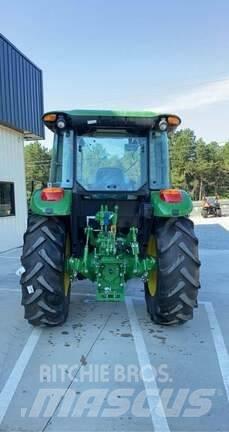 John Deere 5100E Tratores Agrícolas usados