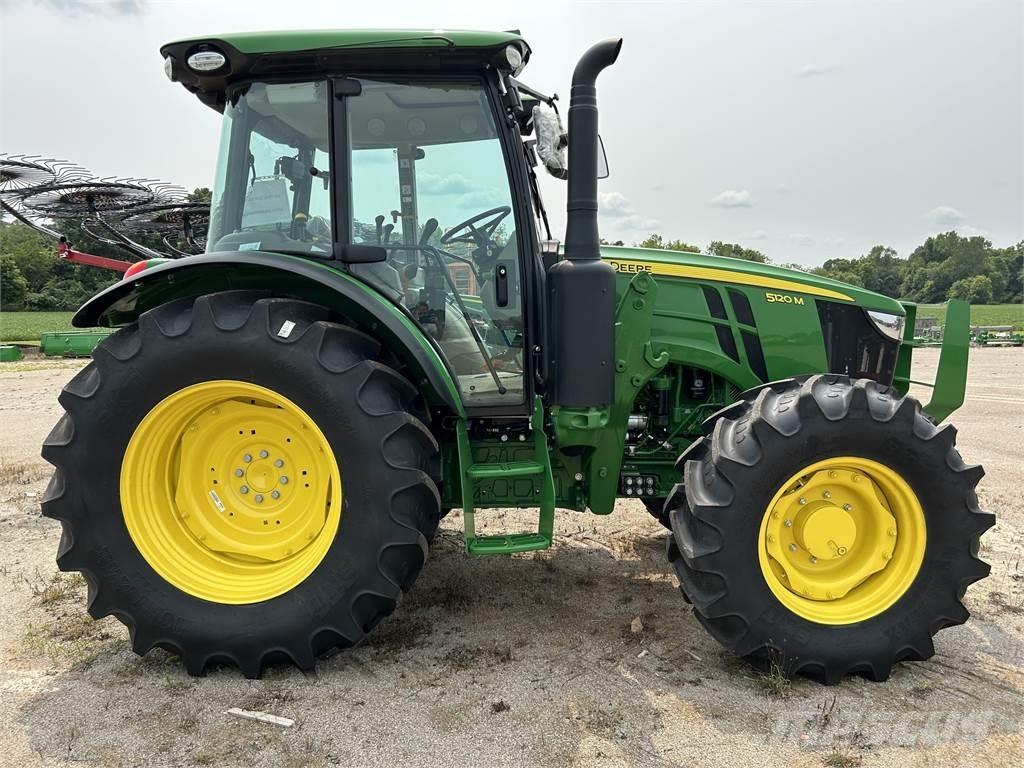 John Deere 5120M Tratores Agrícolas usados