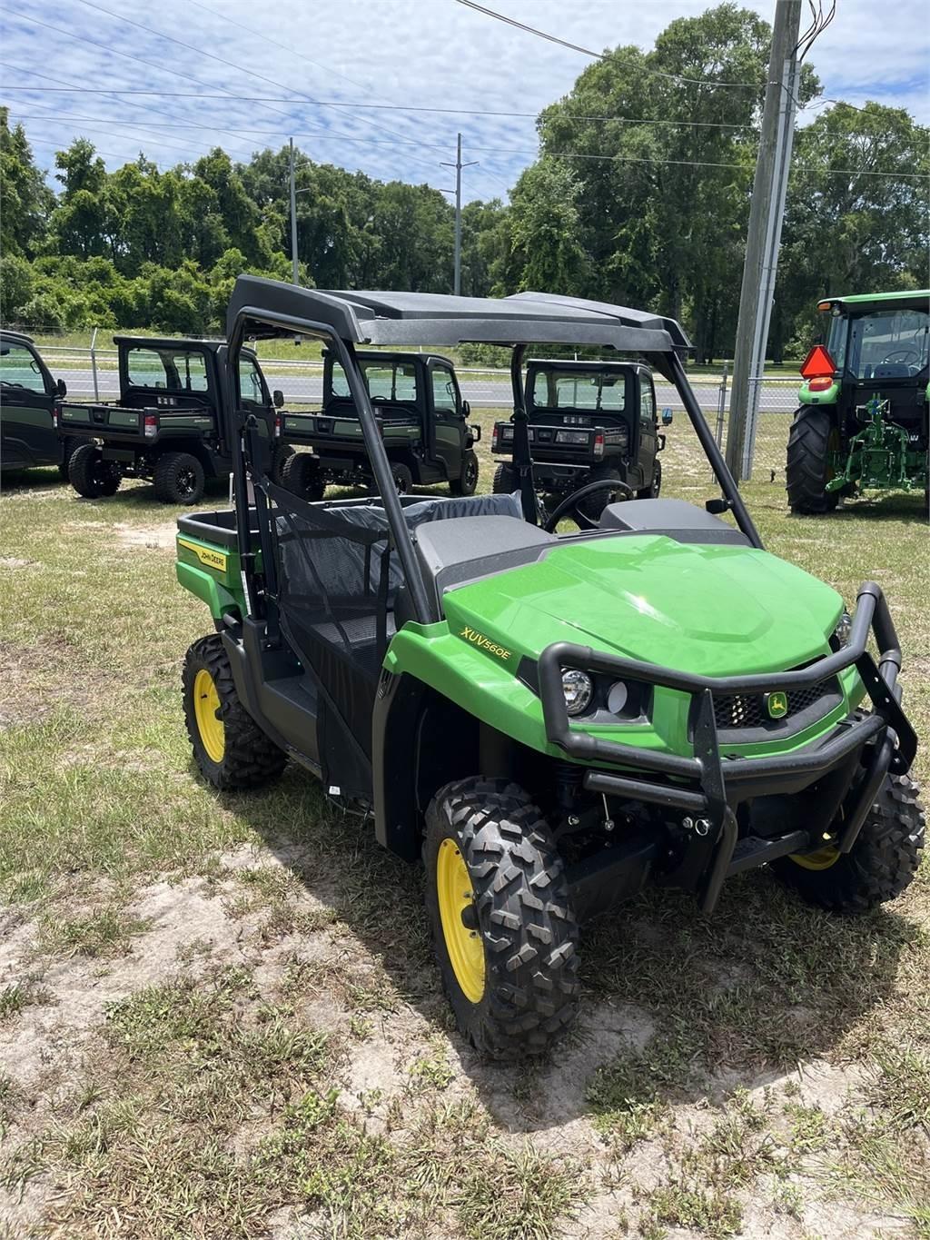 John Deere 560E Máquinas utilitárias