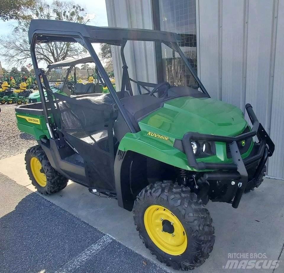 John Deere 560E Máquinas utilitárias