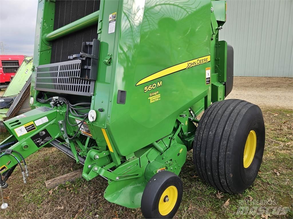 John Deere 560M Enfardadeira de rolos