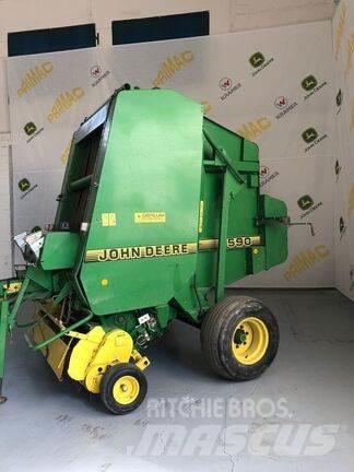 John Deere 590 Enfardadeira de rolos